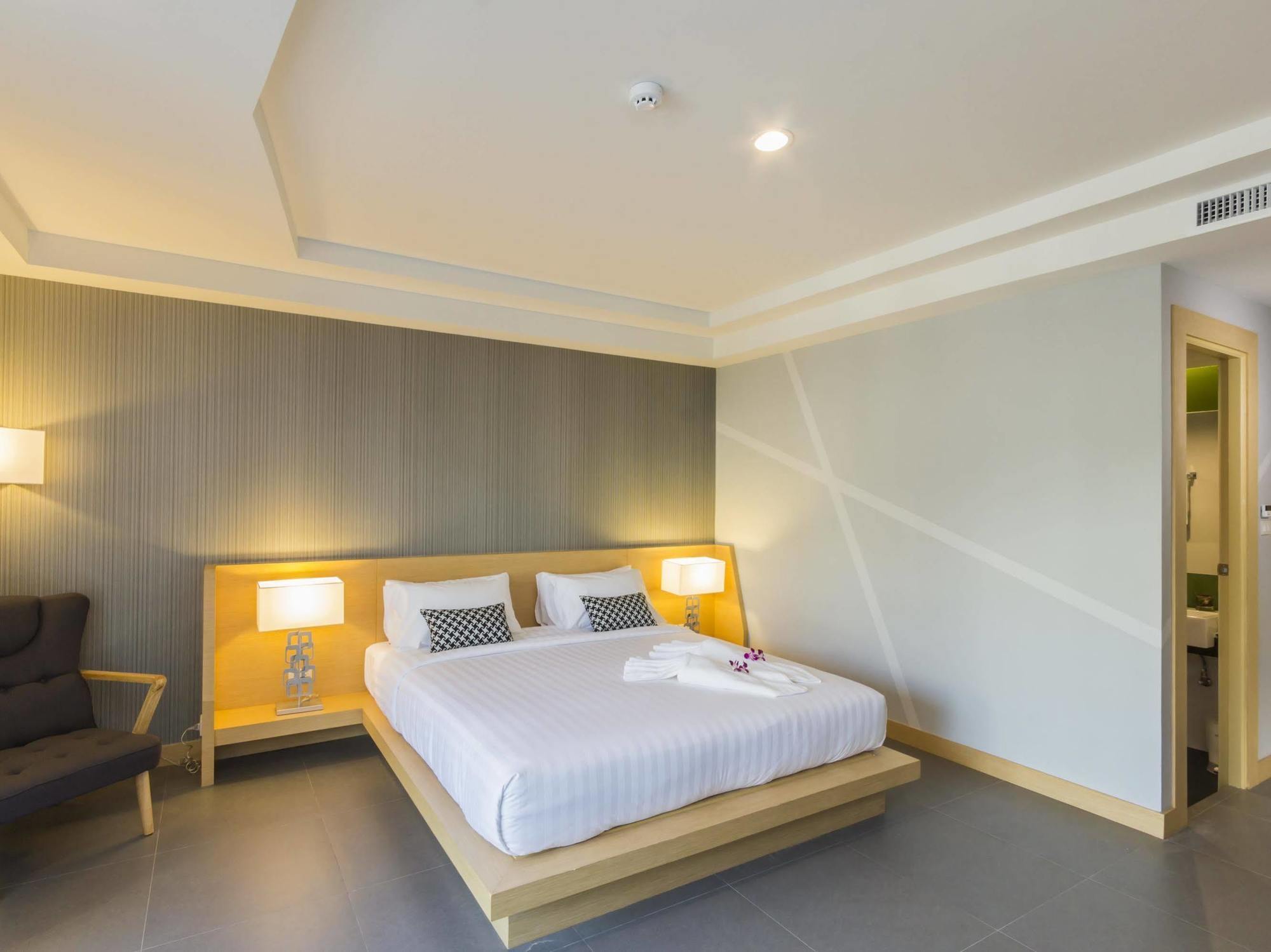 The Capuchin Hotel Krabi, Ao Nang Beach Exterior foto